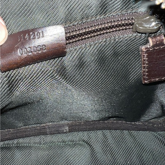 Gucci Crossbody - Picture 8 of 16